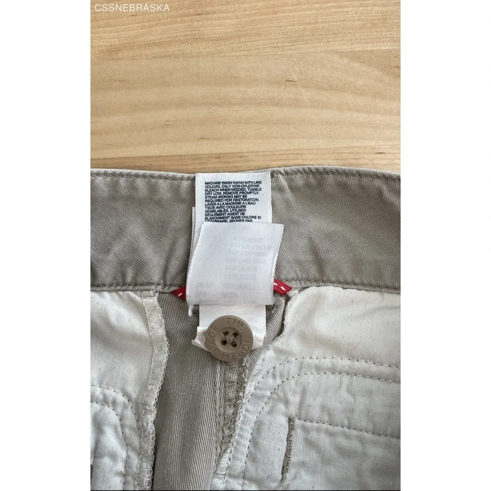 The North Face Beige Women's 100% cotton cargo hiking Pants - Size 6‎